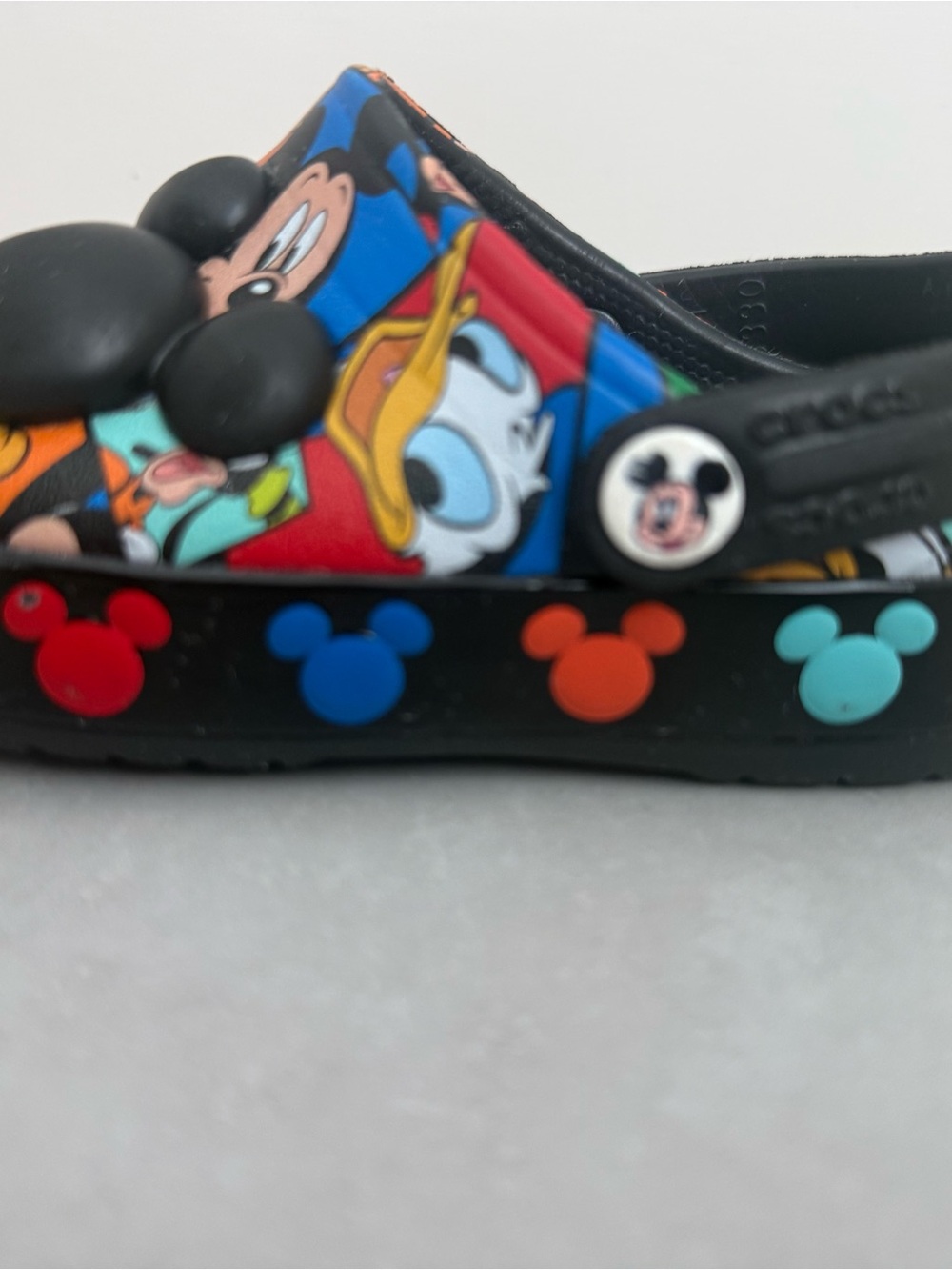 Disney Black Mickey & Friends Toddler Crocs size 8 - Picture 6 of 11